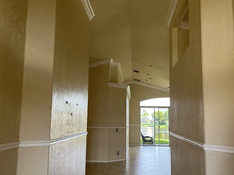 642 NW Stanford Ln — Photo 11