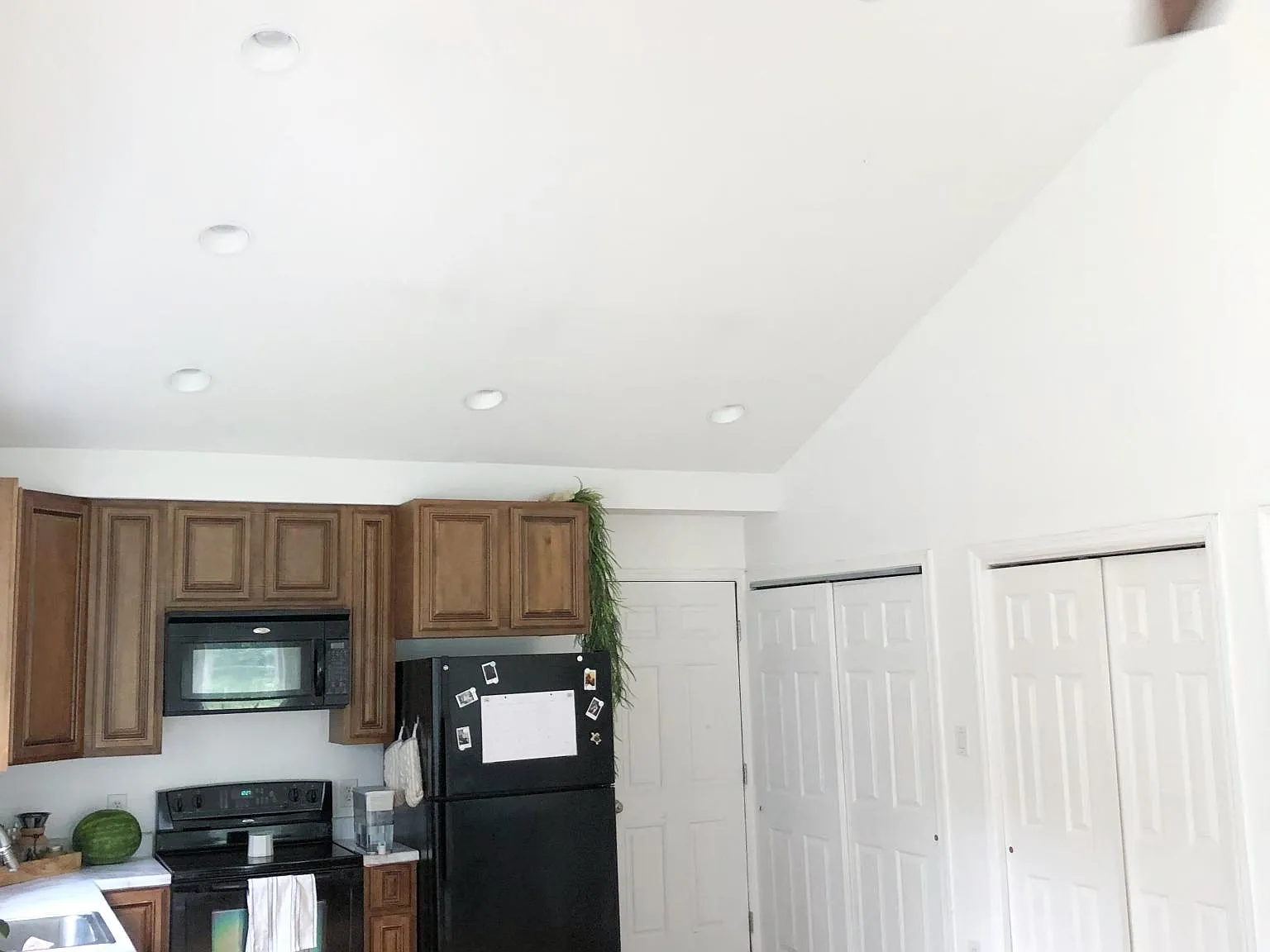 2 bed, 1900 sqft, $2,600 — Photo 3