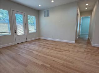 1140 W Donington St #B, Glendora, CA 91741