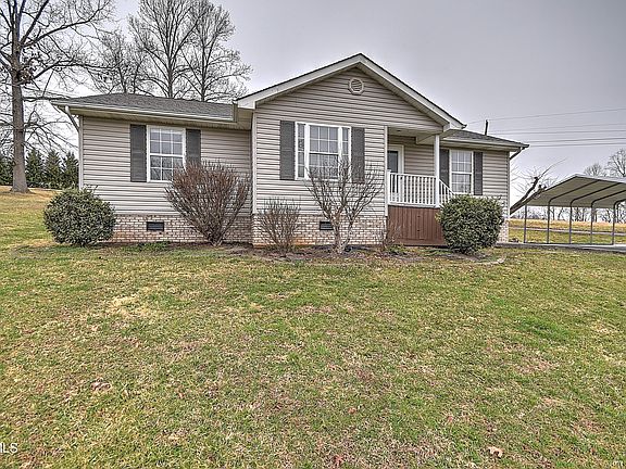 3rd image of 220 Peters Rd