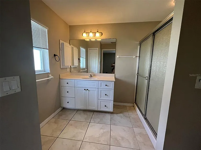 3605 Caballero Ave — Photo 10