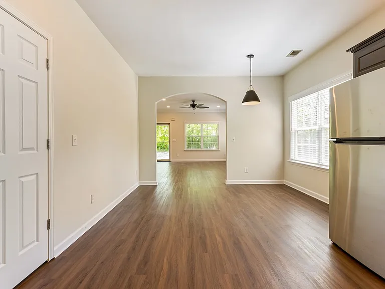 1311 Cashmere Dr — Photo 17