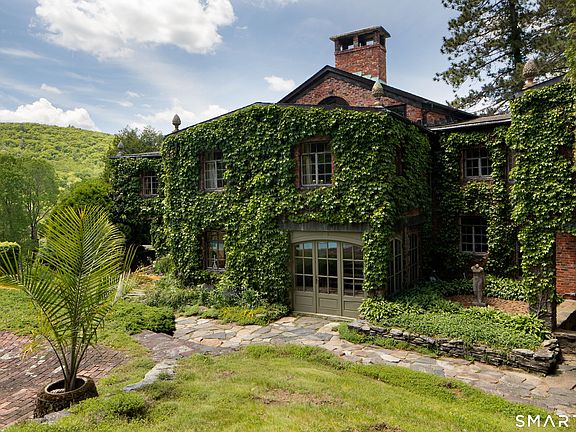 4th image of 148 Warren Hill Road