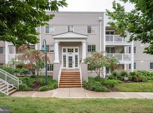 4121 S Four Mile Run Dr UNIT 204, Arlington, VA 22204