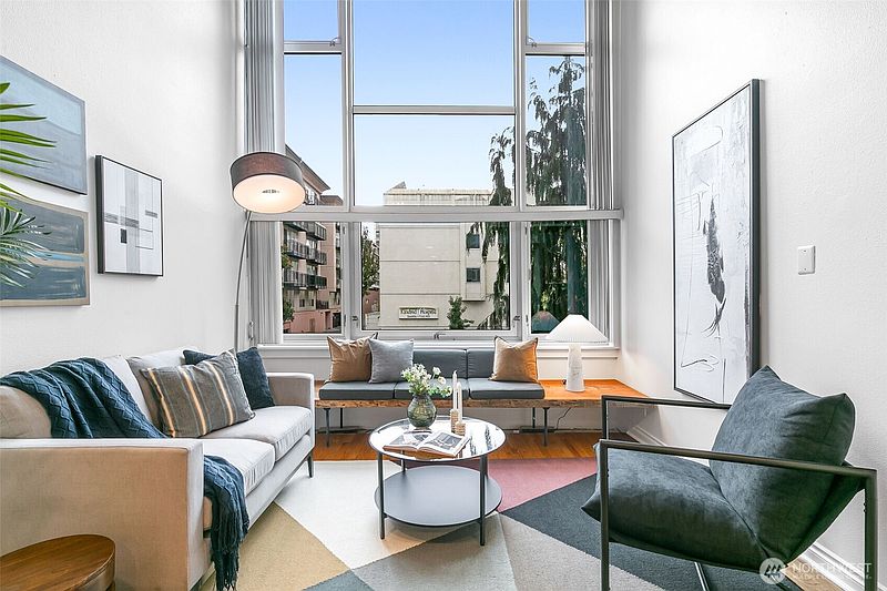 2nd image of 1000 Union St #315