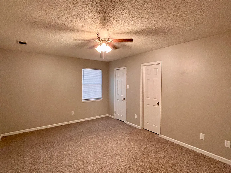 3 Eastwood Ct — Photo 11