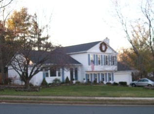 7901 Laural Valley Way, Springfield, VA 22153