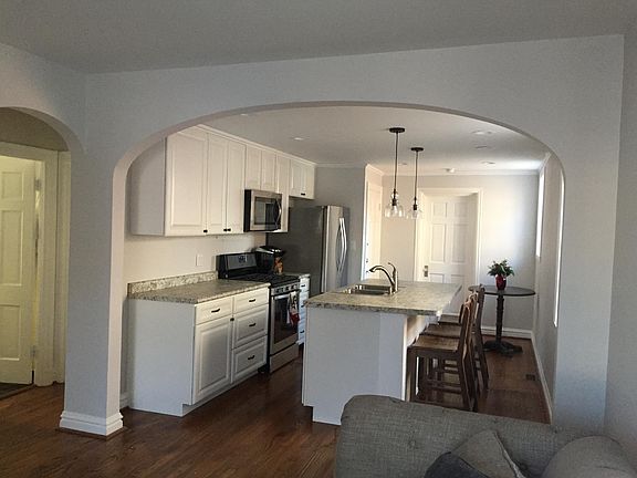 4th image of 561 S Harrison Ave