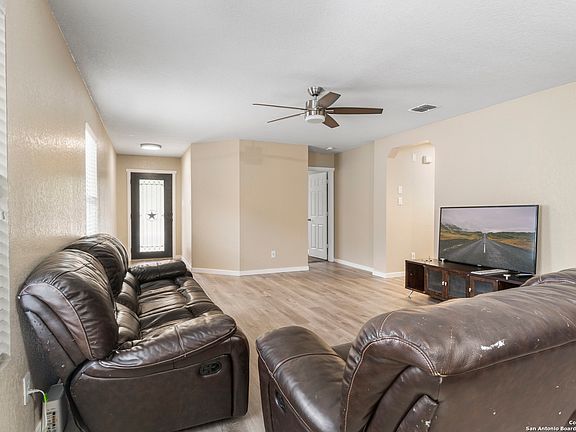 5th image of 5826 PROVIDENCE OAK