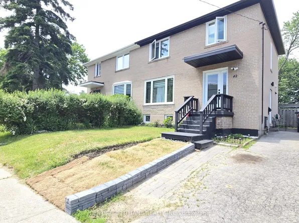 42 Pixley Cres, Toronto, ON M1E 3G6