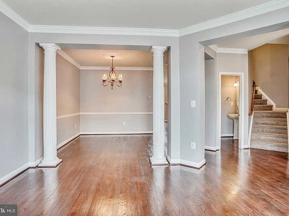 3rd image of 16458 Steerage Cir