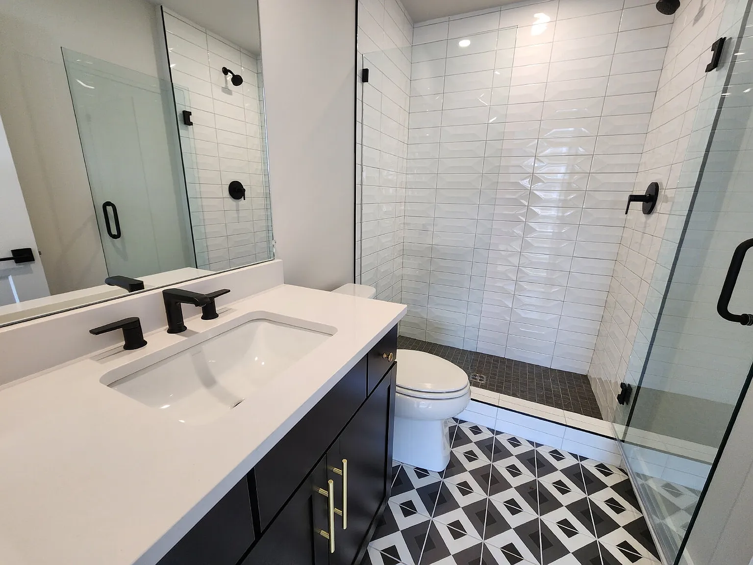 3 bed, 3.5 bath, 2078 sqft, $3,800 — Photo 4