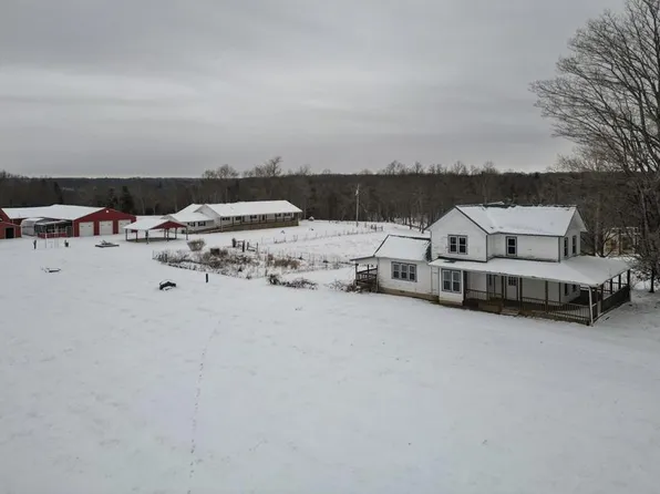 1157 Burrville Rd, Sunbright, TN 37872