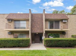 12820 S 71st Ave #201, Palos Heights, IL 60463