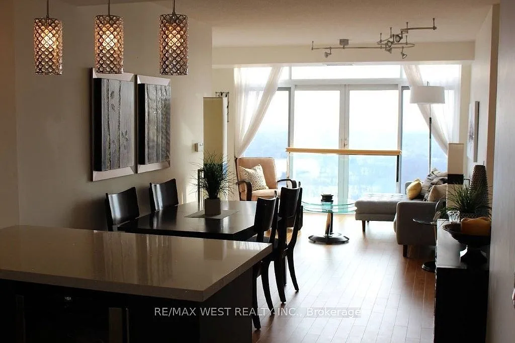 2 bed, $2,800 — Photo 4