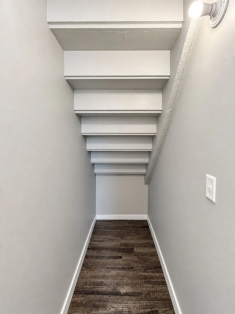 Coming Soon! Room For Everyone! Fully Remodeled 6-Bedroom Home In South Omaha — Photo 4