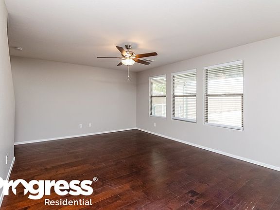 4th image of 4758 E Longhorn St