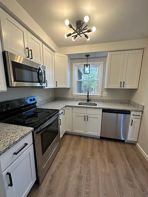 2 bed, 920 sqft, $1,050 — Photo 2