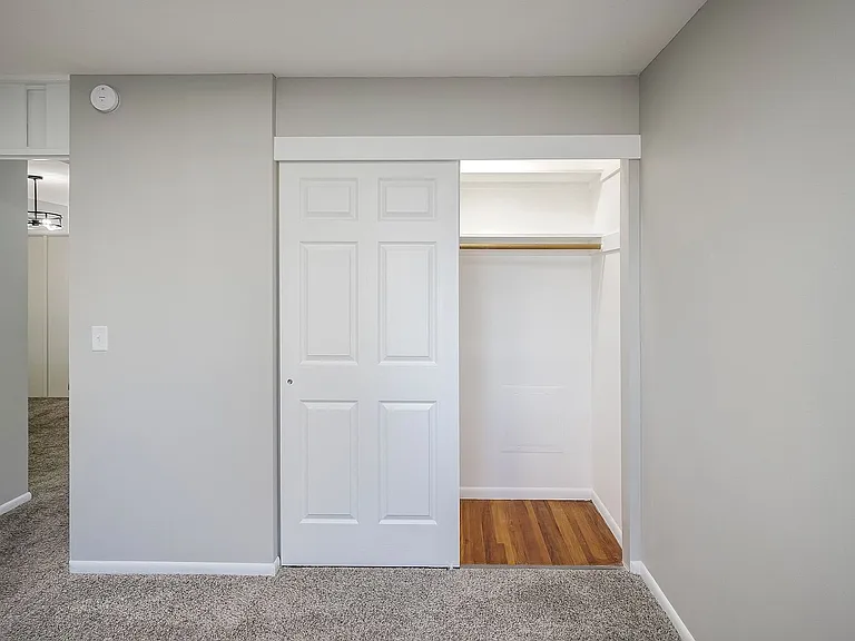 4815 S 131st St #15 — Photo 16