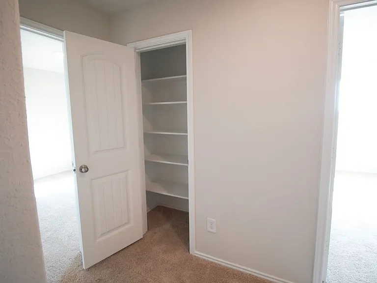 472 Desert Willow — Photo 9
