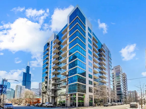 123 S Green St APT 1101B, Chicago, IL 60607