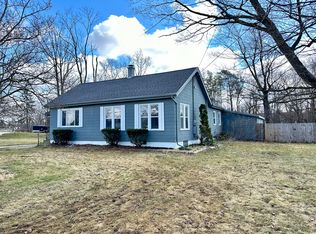 2097 W Maple Ave, Flint, MI 48507