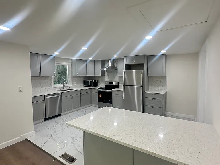 259 Fellows Ave — Photo 4