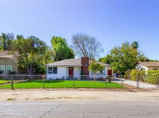 3558 Hoover St, Riverside, CA 92504