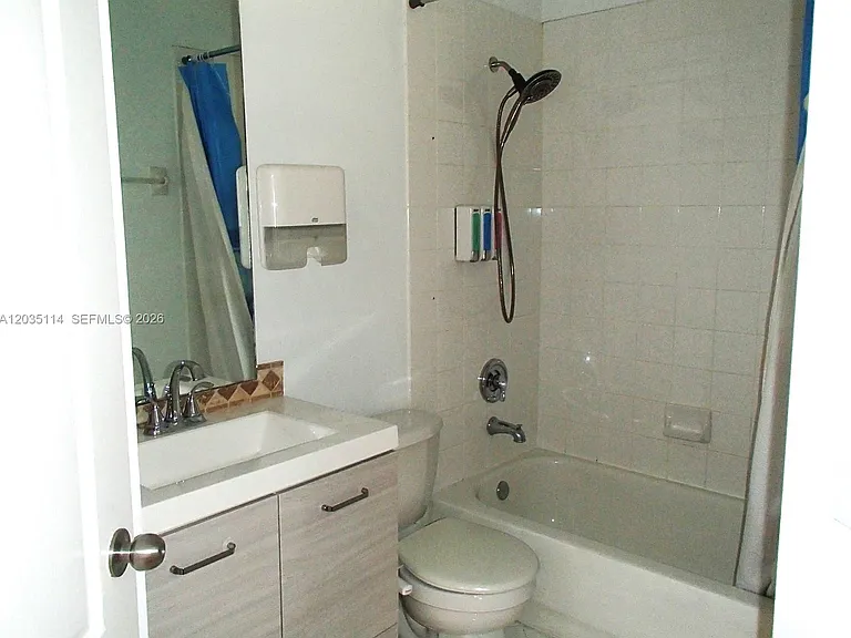 21519 SW 90th Ave — Photo 10