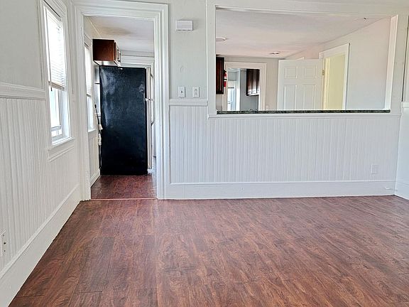 3rd image of 223 Atwells Ave #4