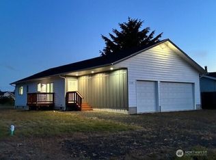 117 N Wynoochee Dr SW, Ocean Shores, WA 98569