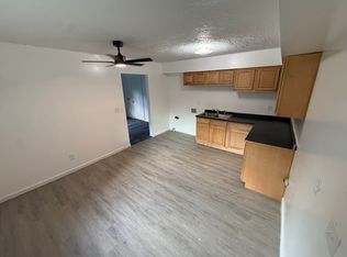 637 S Monroe St, Xenia, OH 45385