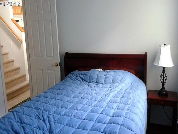 5th image of 60 Alderwood St