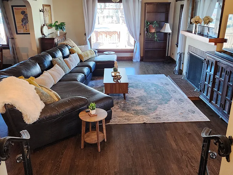 1360 Monaco Pkwy — Photo 3