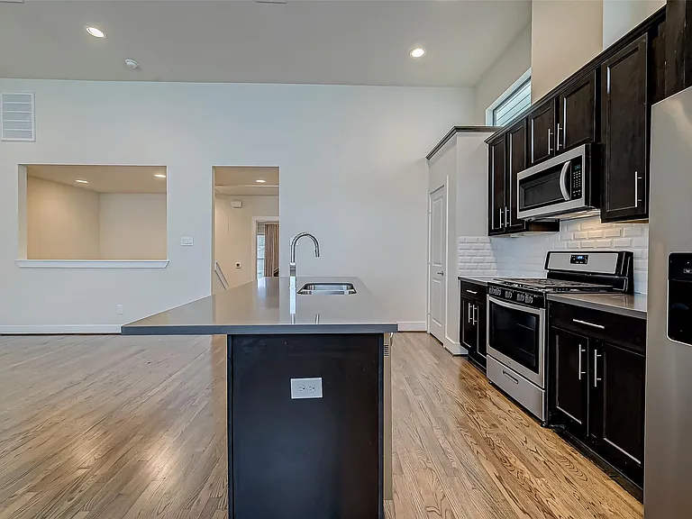 4025 Tulane St — Photo 14