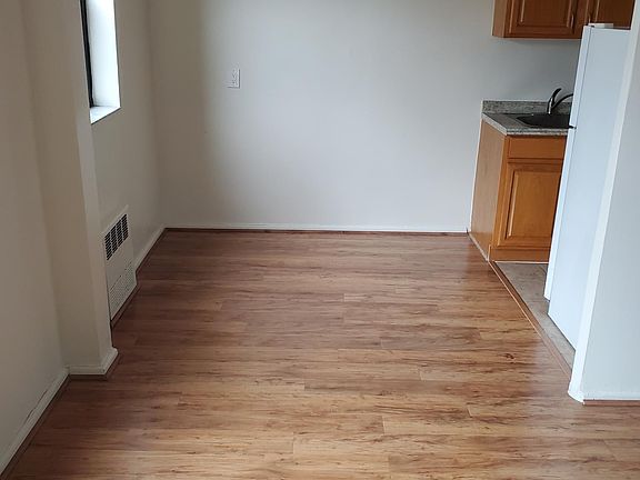 4th image of 35 Barker Ave APT 4J