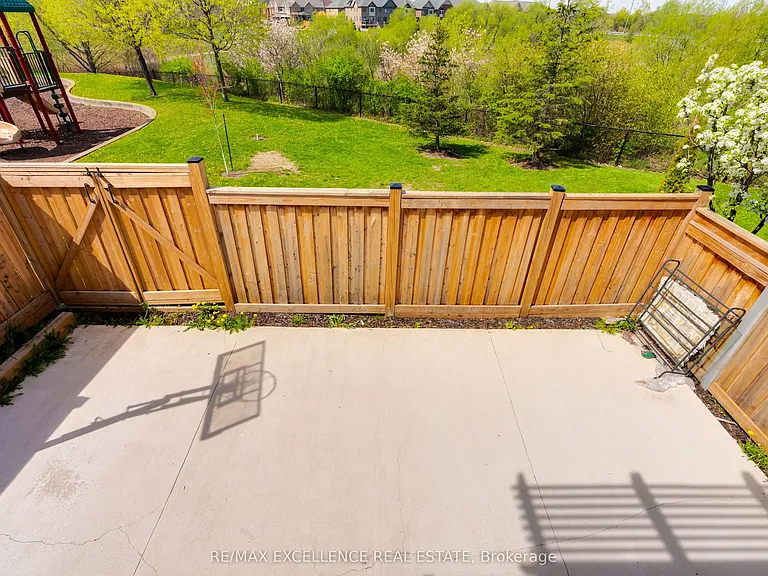 18 Davenhill Rd — Photo 42