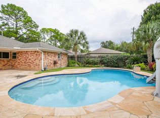 10707 Sugar Hill Dr, Houston, TX 77042