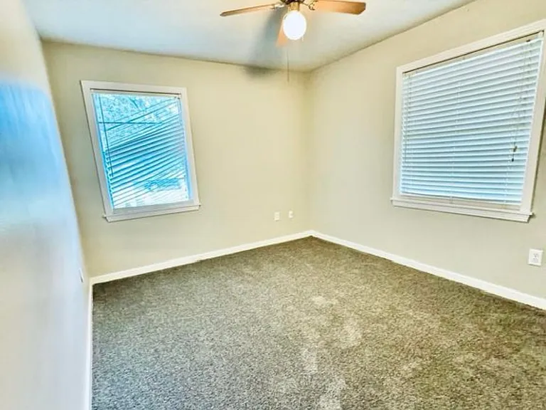 246 Marilyn Dr — Photo 4
