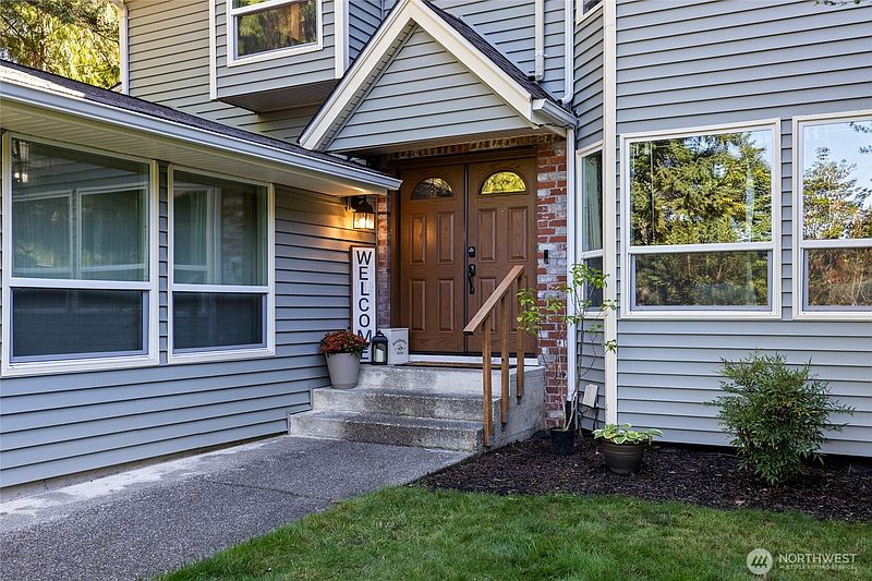 2nd image of 3530 24th Avenue SE
