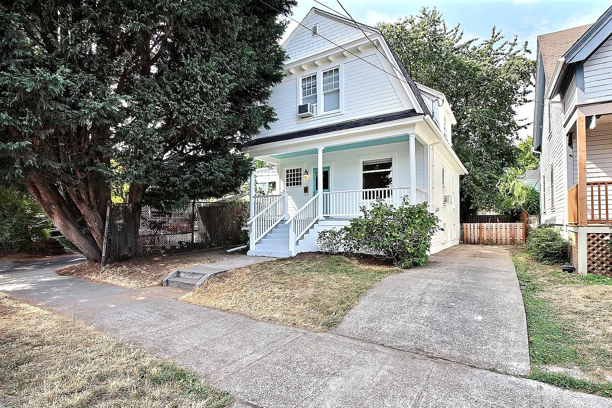 Building Photo - 1821 NW 23rd Pl