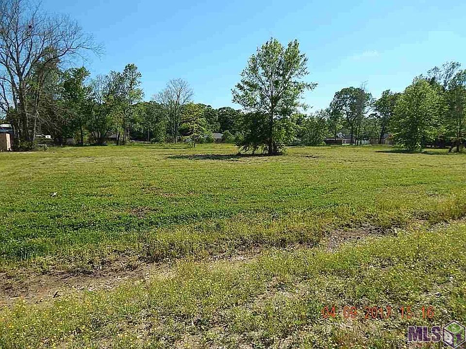 1st image of 43481 Mary Ln