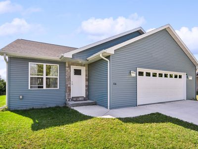 726 Mustang Ln, Fond Du Lac, WI, 54935