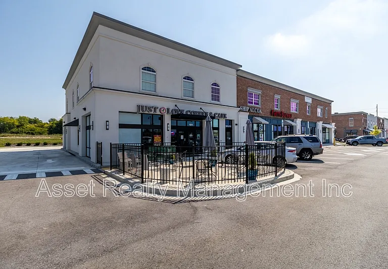 1120 Franck St #206 — Photo 4