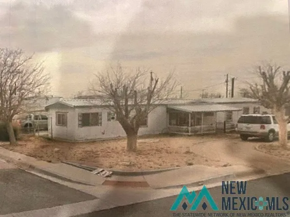 322 N 5th St, Jal, NM 88252