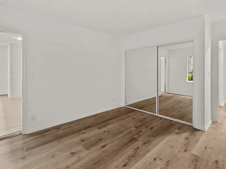 11946 Montana Ave #103 — Photo 15