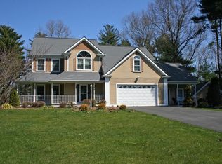 18 Johnson Dr, Lakeville, MA 02347
