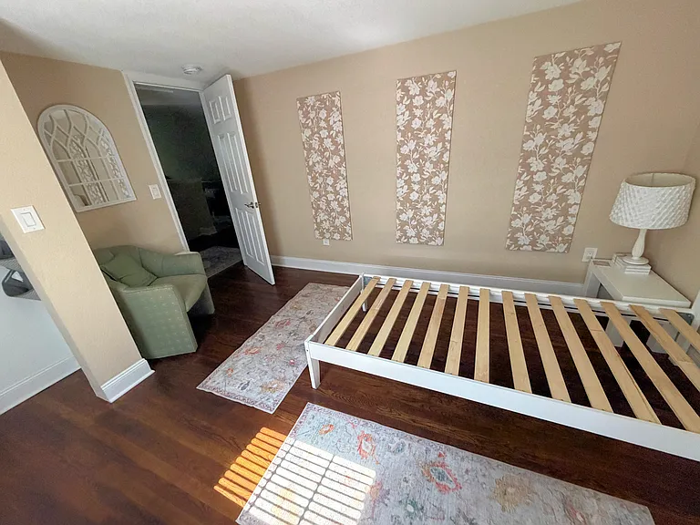 578 Harrop Ln #4 — Photo 38