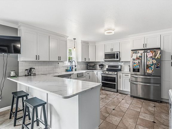 5th image of 8347 Wexford Ln