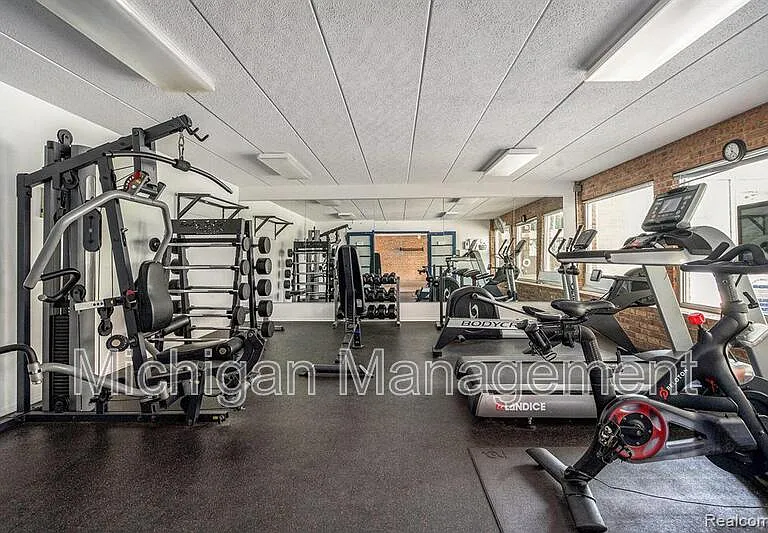 2150 Pauline Blvd #203 — Photo 42